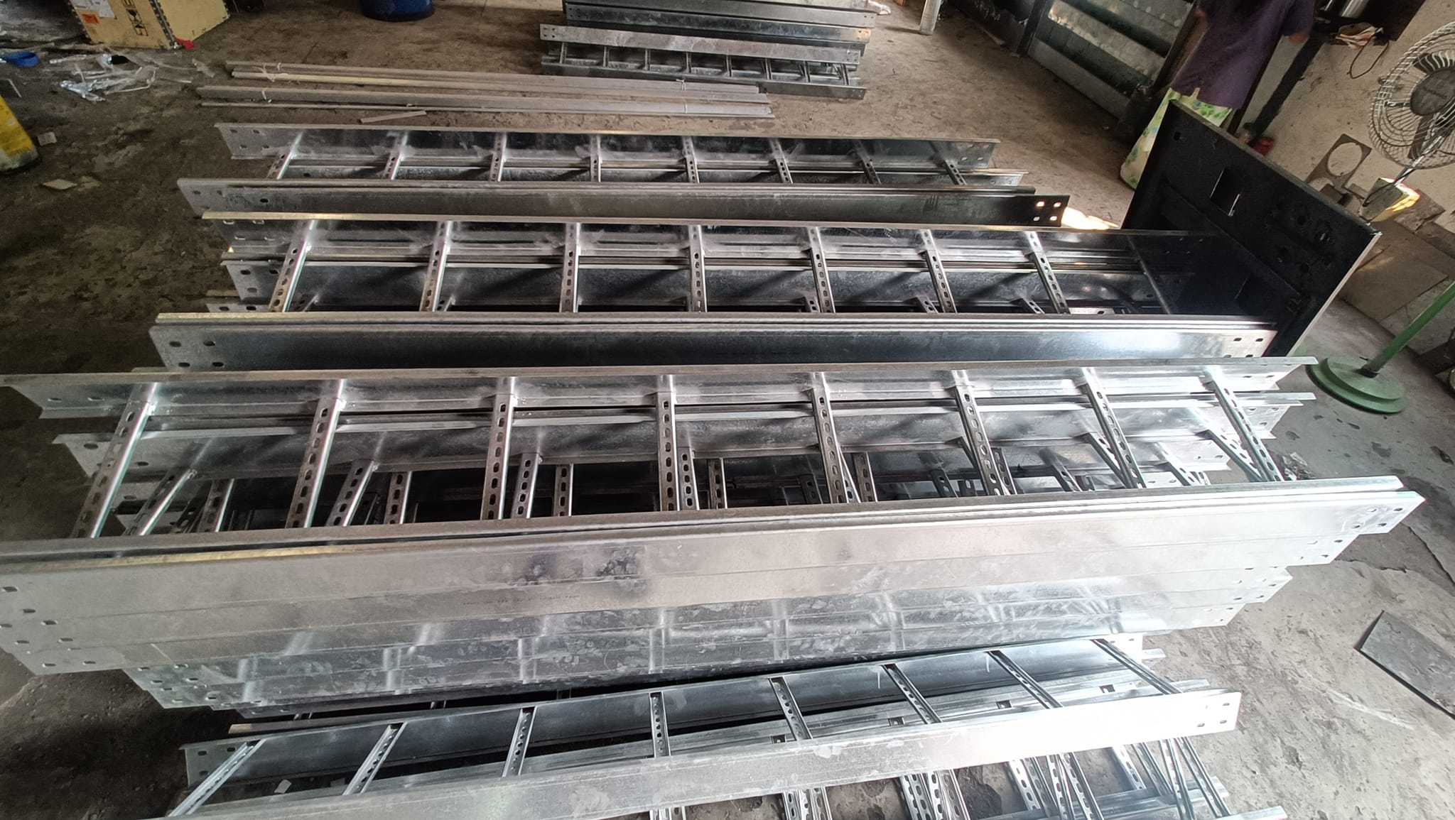 Cable Trays 3
